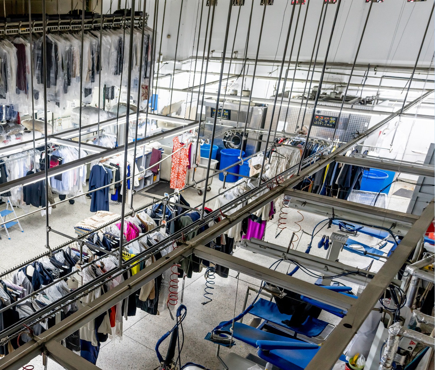 クリーニング工場内部